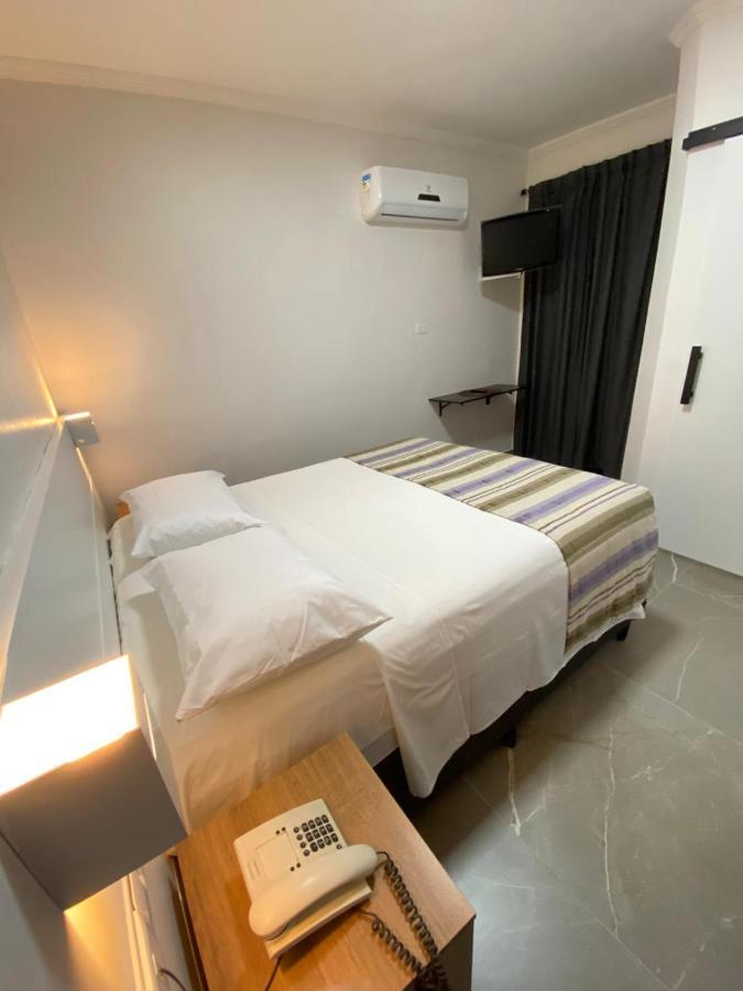 Flat - Acomoda Ate 4 Hospedes - Bairro Do Gonzaga - Santos Sp מראה חיצוני תמונה