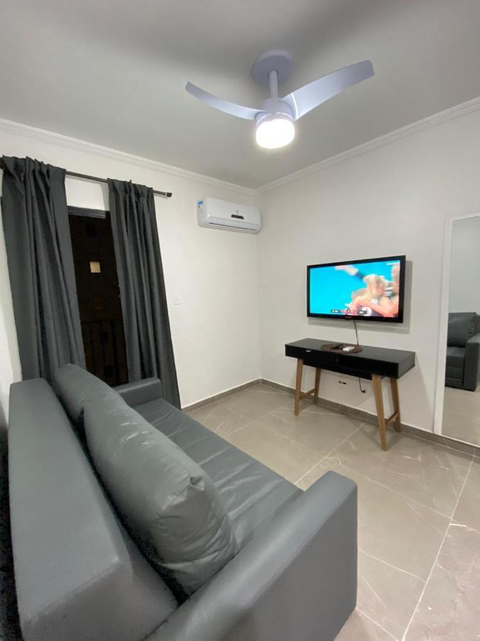 Flat - Acomoda Ate 4 Hospedes - Bairro Do Gonzaga - Santos Sp מראה חיצוני תמונה